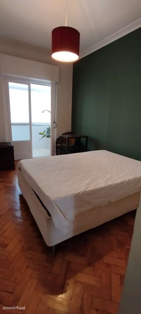 T2 soalheiro, disponível de imediato, situado num bairro tranquilo - Grande imagem: 2/11