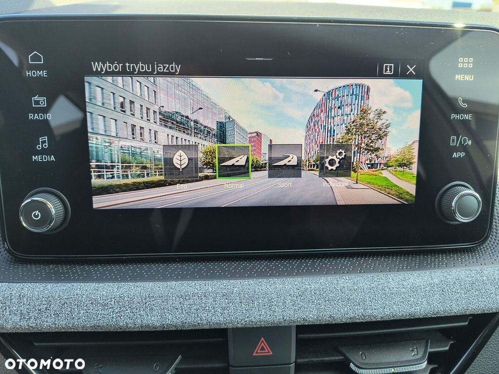 Skoda Scala 1.0 TSI Drive DSG - 26