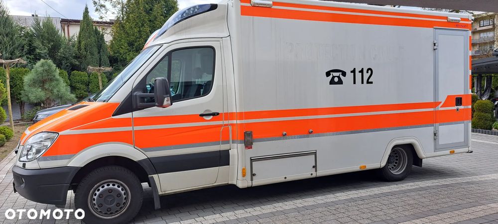 Mercedes-Benz 519 - 2