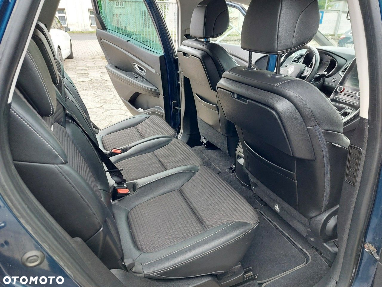 Renault Scenic ENERGY TCe 130 INTENS - 13