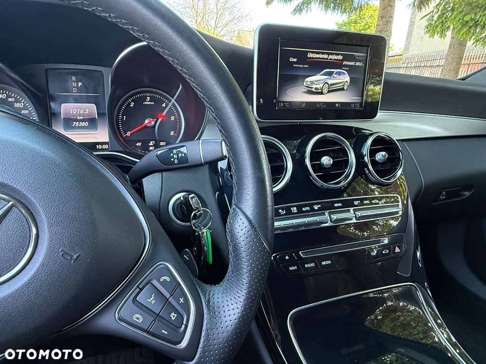 Mercedes-Benz Klasa C 220 d 4-Matic 9G-TRONIC - 20