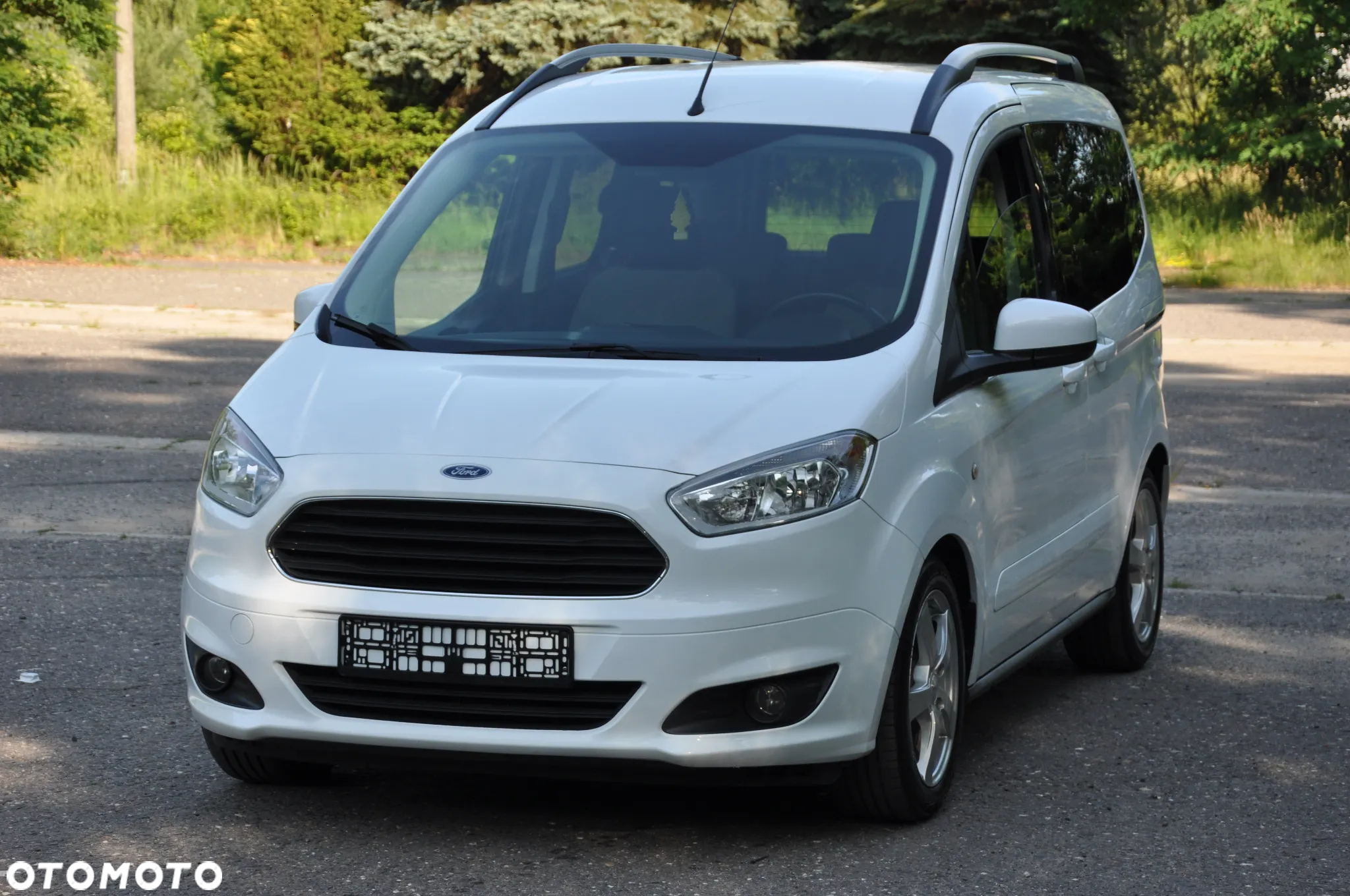 Ford Tourneo Courier - 2