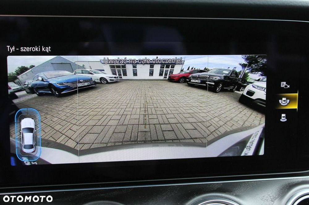 Mercedes-Benz Klasa E 220 d 4Matic 9G-TRONIC AMG Line - 17