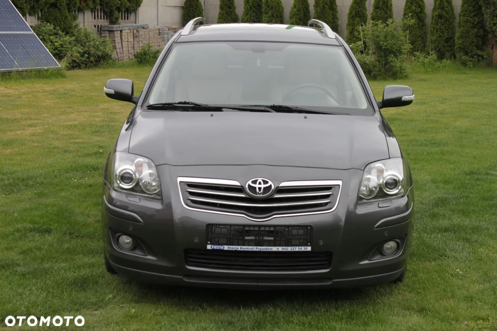 Toyota Avensis 2.2 D-CAT Executive - 2