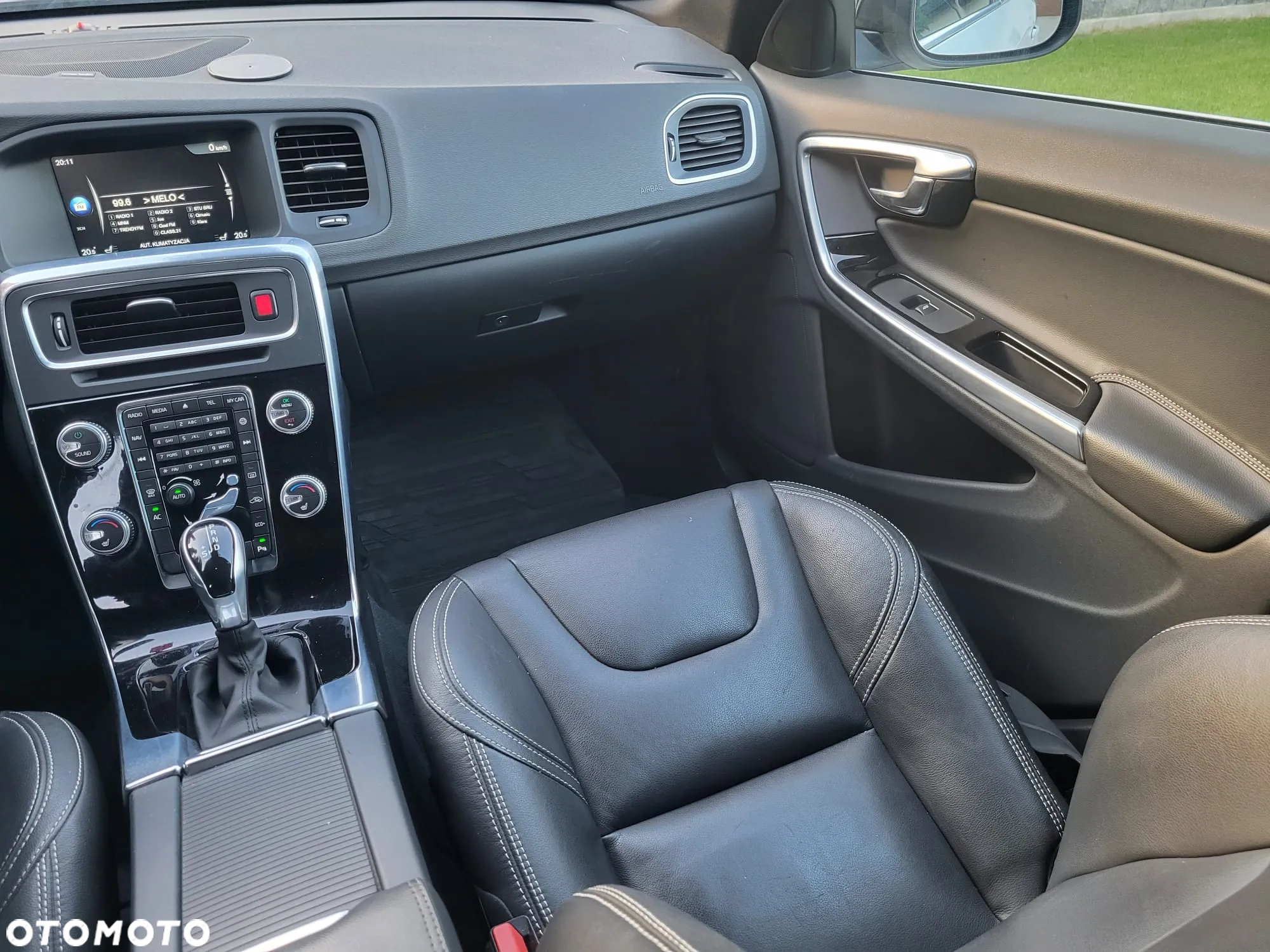 Volvo V60 T5 Geartronic Momentum - 27