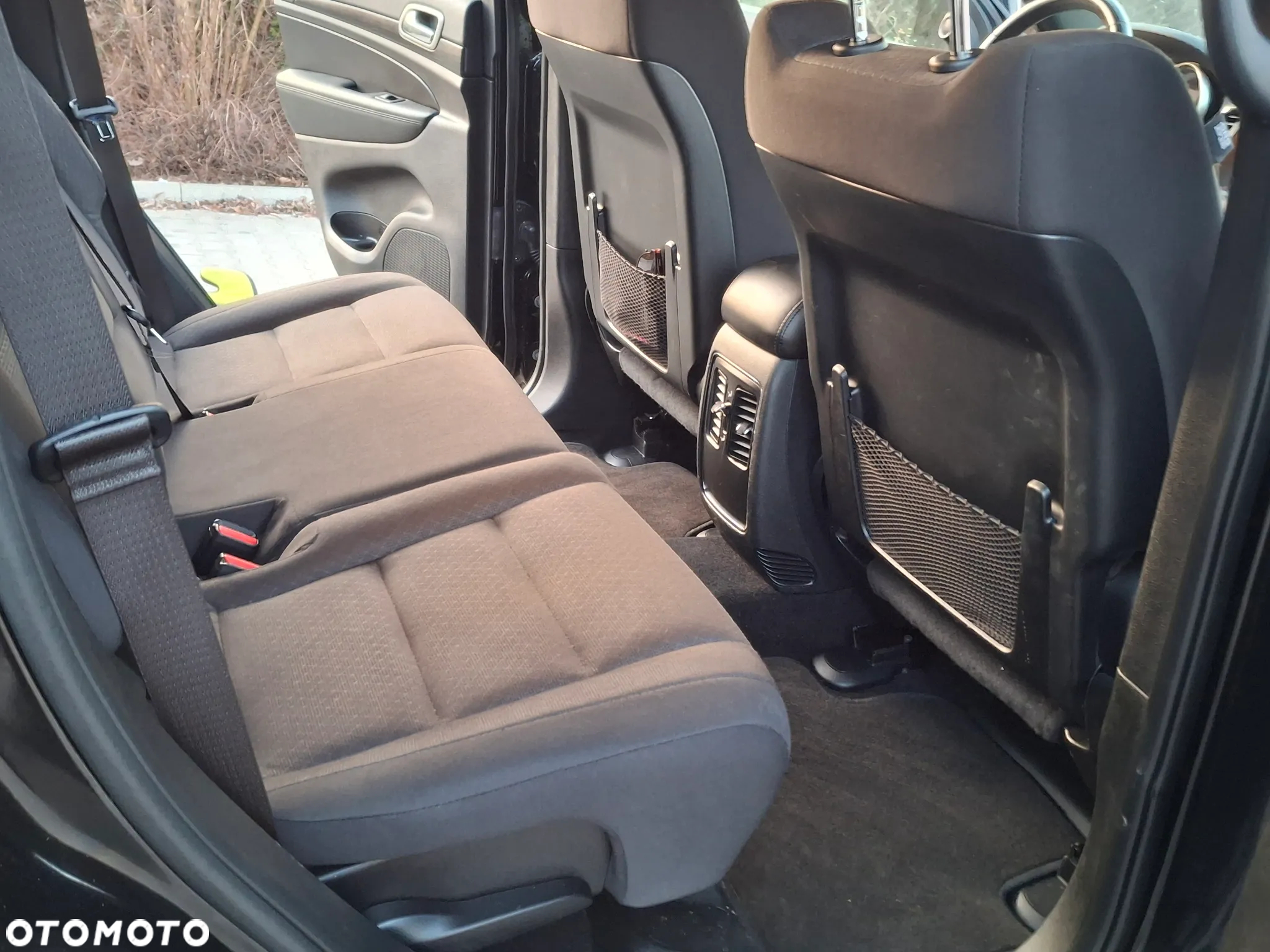 Jeep Grand Cherokee - 11