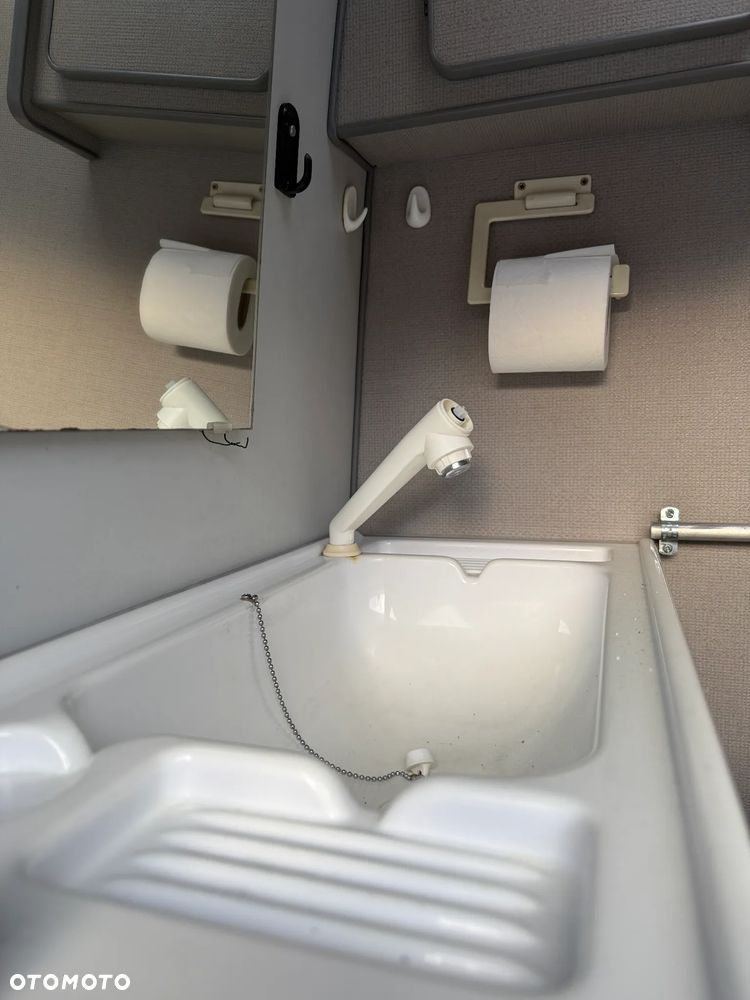 Mercedes-Benz MB100 LaStrada - 33