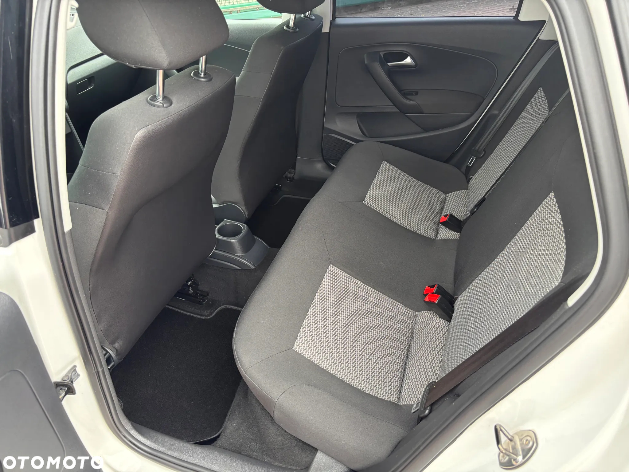 Volkswagen Polo 1.4 Style - 16