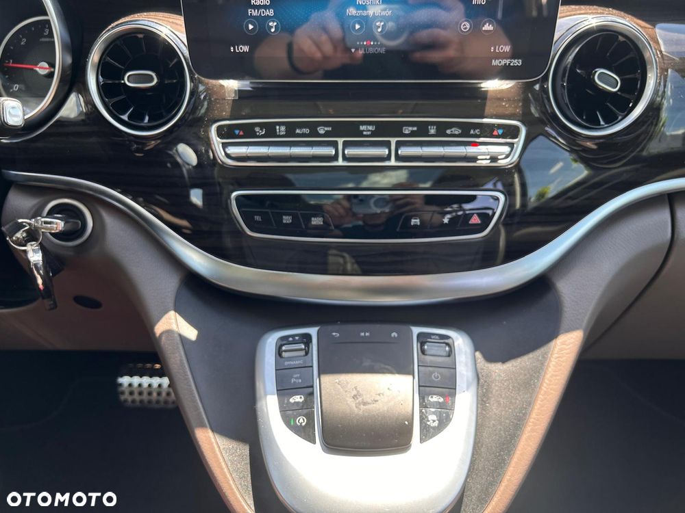 Mercedes-Benz Klasa V 300 d 4-Matic Avantgarde 9G-Tronic (d³ugi) - 33