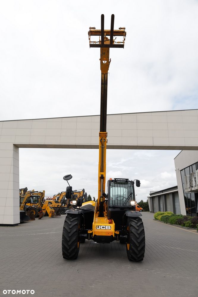 JCB 531-70 - 12