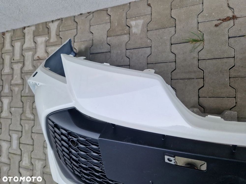 Zderzak Toyota Corolla XII E210 E21 sedan - 7