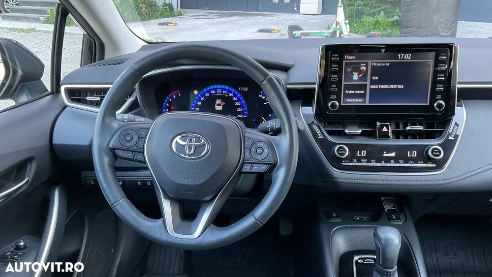 Toyota Corolla - 10