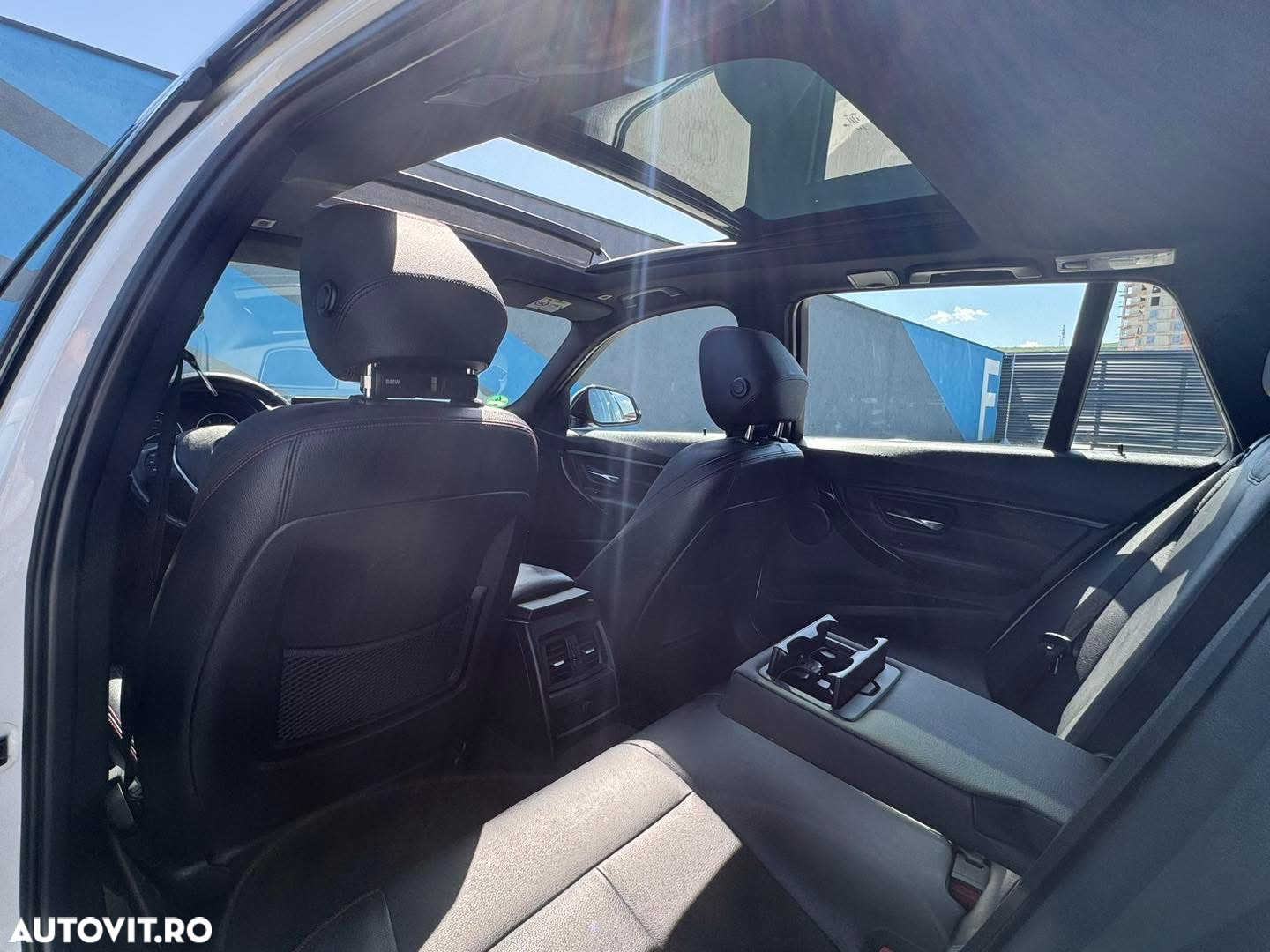 BMW Seria 3 320d Sport-Aut. Sport Line - 23