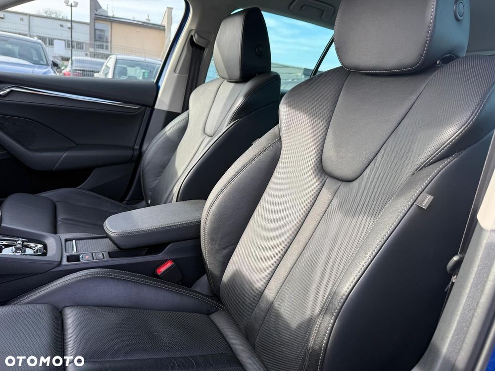 Skoda Octavia 2.0 TDI Style DSG - 12