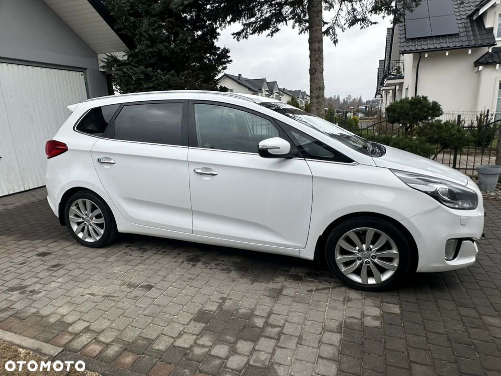 Kia Carens 1.7 CRDi 115 Dream Team Edition - 8