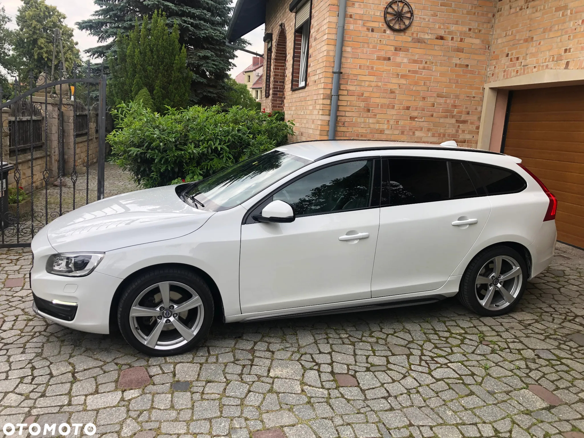 Volvo V60 D4 Drive-E Dynamic Edition (Momentum) - 7