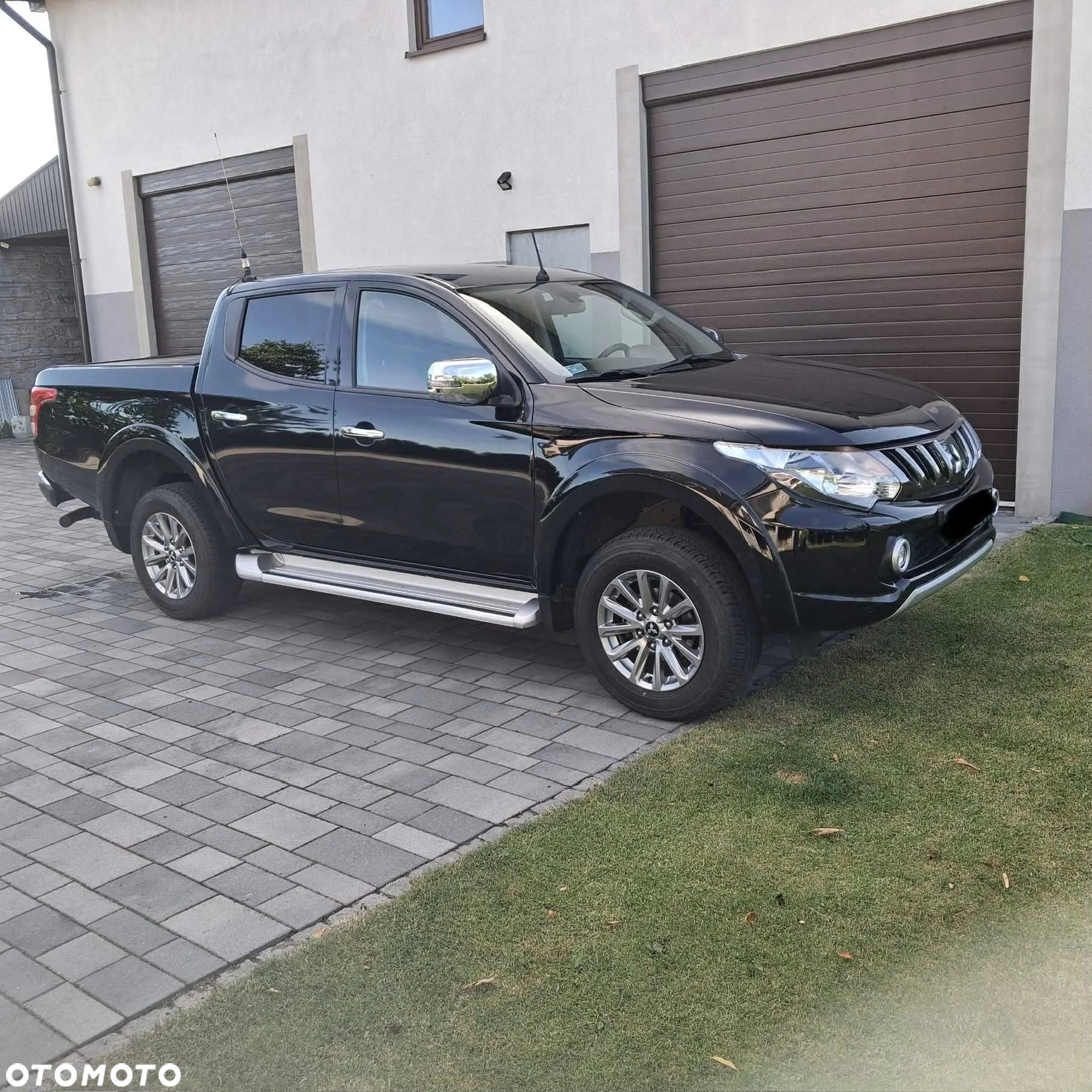 Mitsubishi L200 2.4 d DC Black Edition EU6 - 8