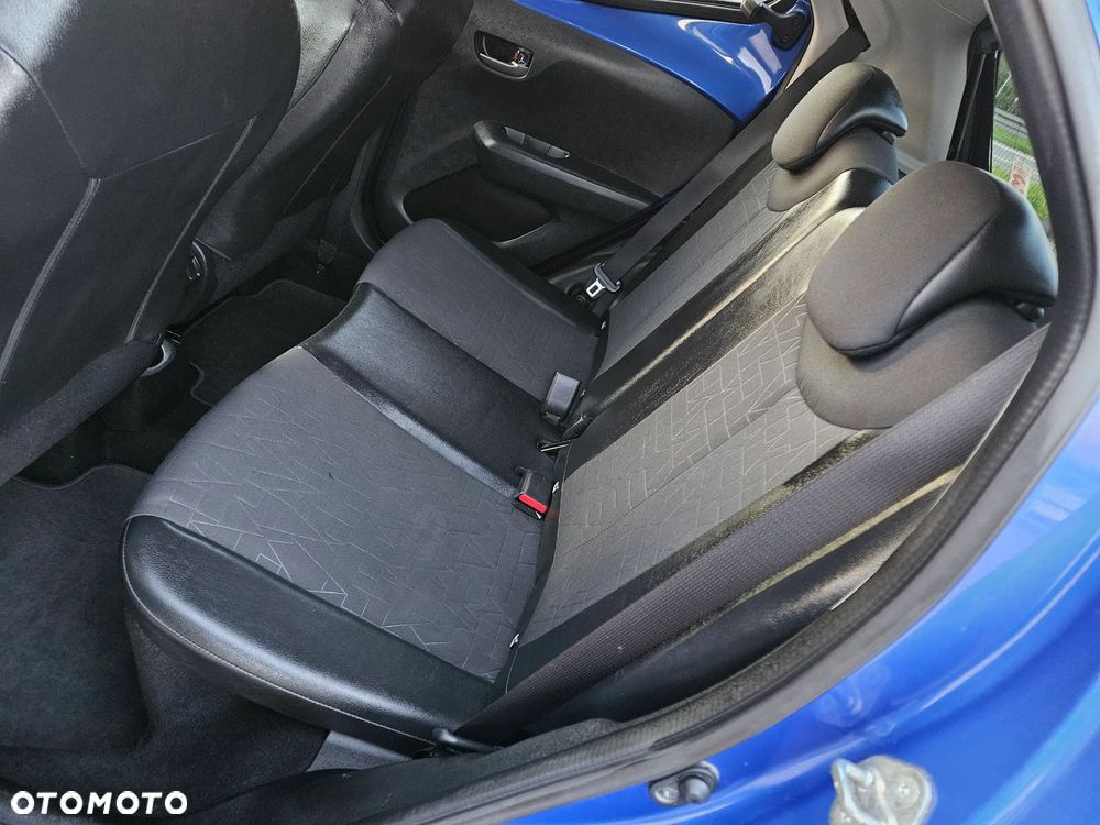 Toyota Aygo x-clusive Style Selection - 10