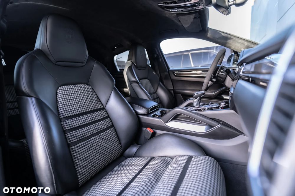 Porsche Cayenne Turbo GT Tiptronic S - 34