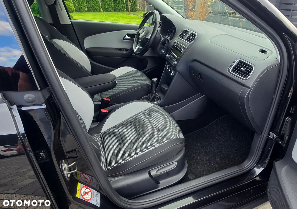 Volkswagen Polo 1.4 Cross - 11