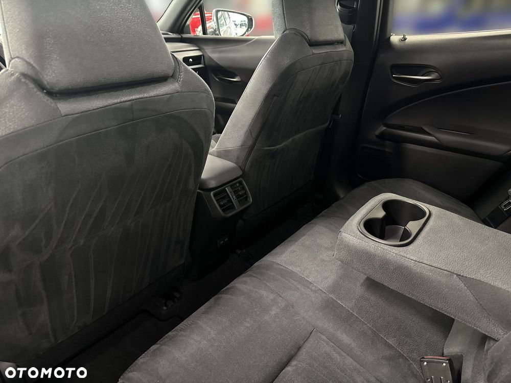Lexus UX 250h GPF Business 2WD - 12