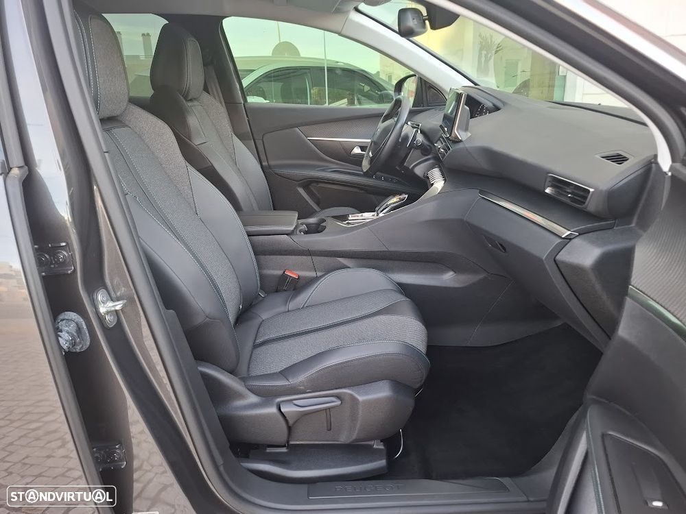 Peugeot 3008 1.2 PureTech Allure EAT8 - 39
