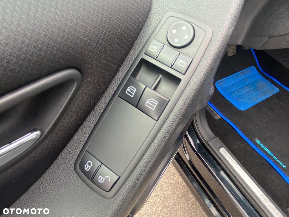 Mercedes-Benz Klasa A 170 Avantgarde - 27