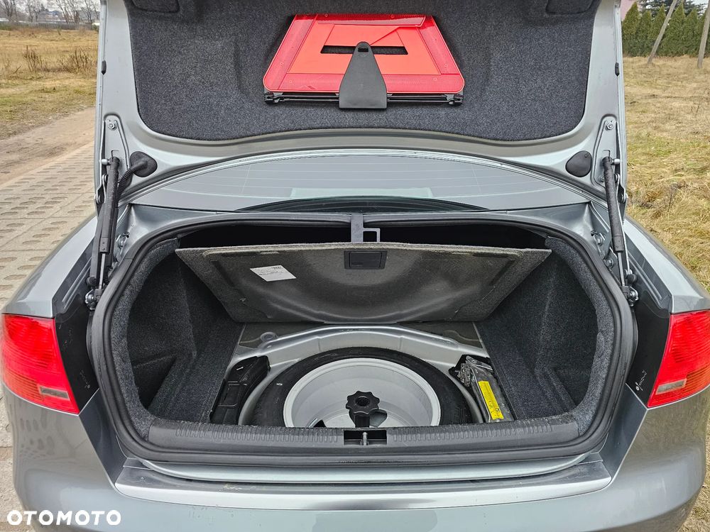 Audi A4 Limousine 2.0 TDI DPF - 14