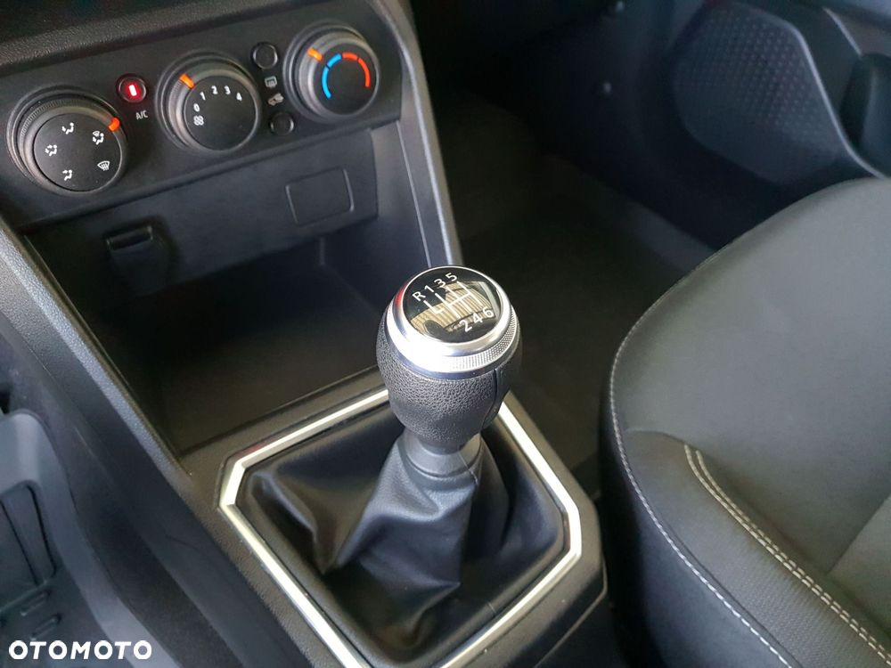 Dacia Sandero 1.0 TCe Laureate S&S - 14