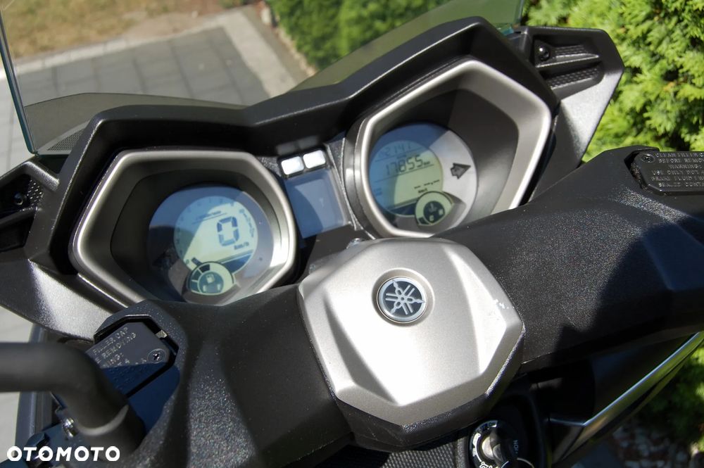 Yamaha X-max - 13