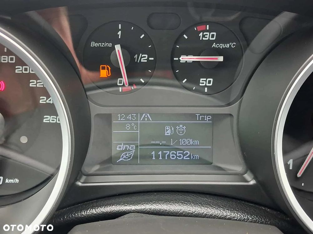 Alfa Romeo Giulietta 1.4 TB 16V Business - 16