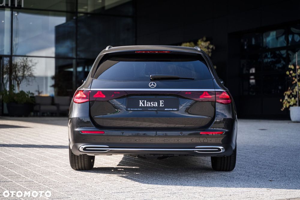 Mercedes-Benz Klasa E - 11