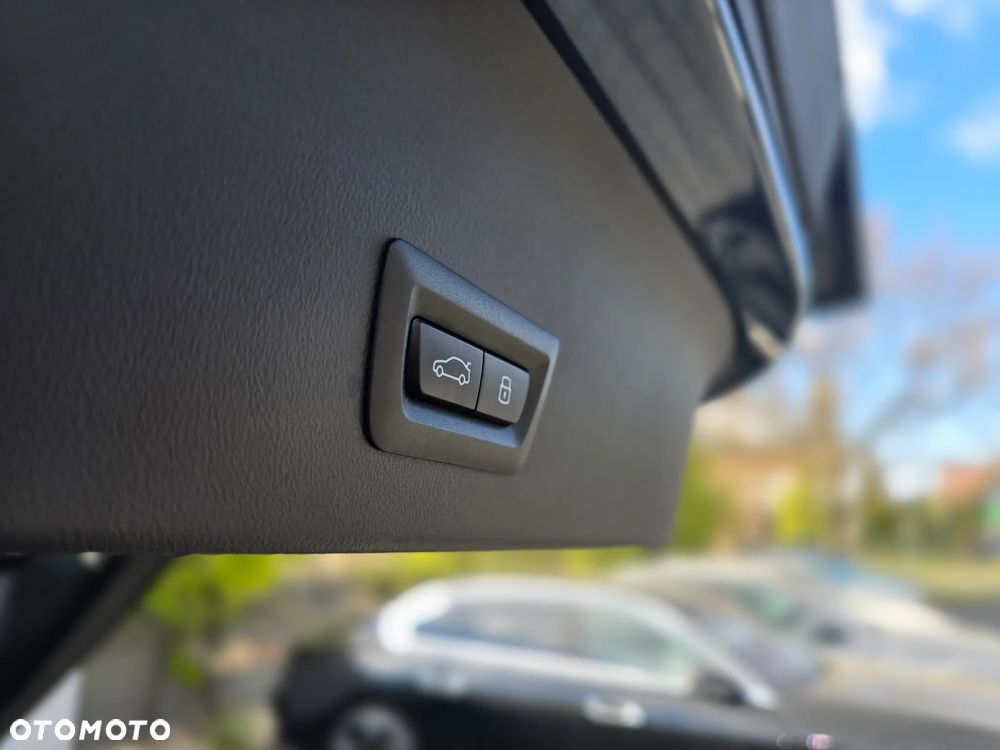 BMW X3 xDrive20d mHEV - 32