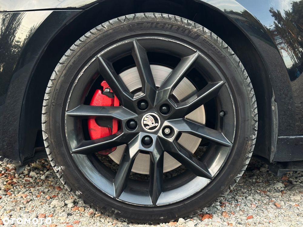 Skoda Octavia 2.0 TSI (Green tec) DSG RS - 30