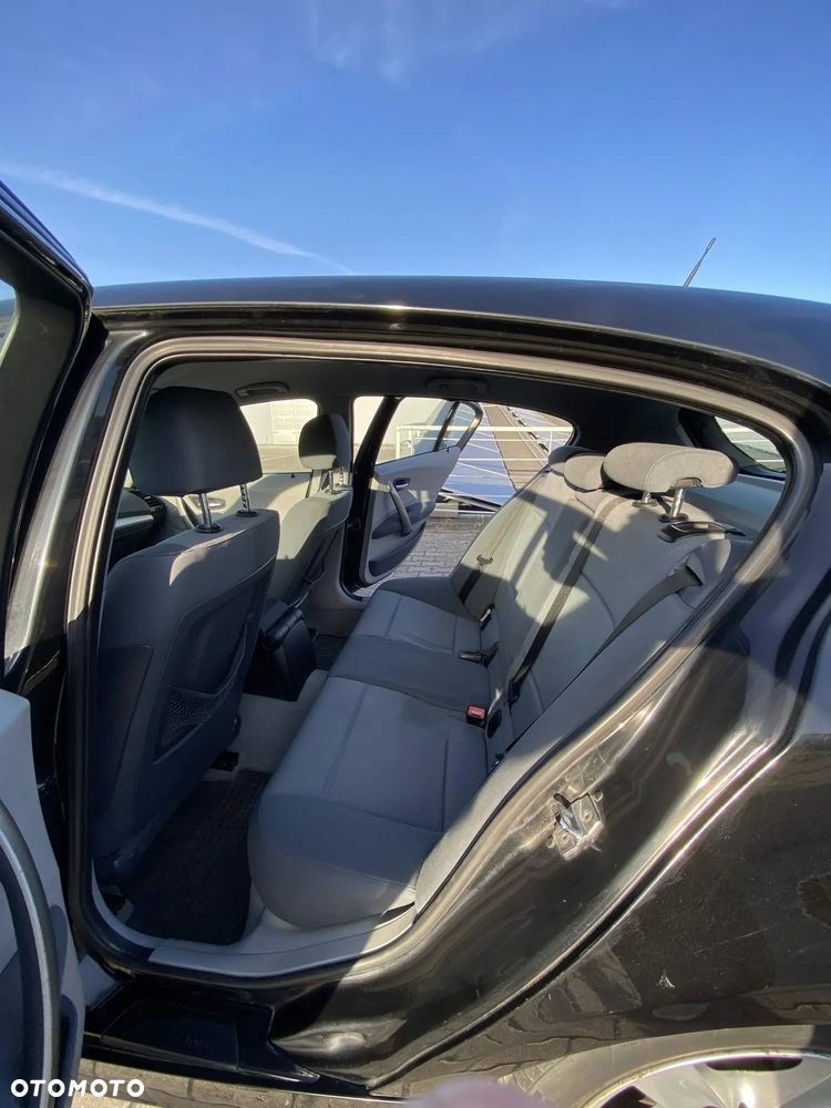 BMW Seria 1 - 13