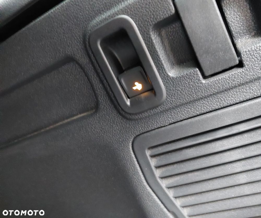 Volkswagen Touran 2.0 TDI SCR (BlueMotion Technology) Highline - 5