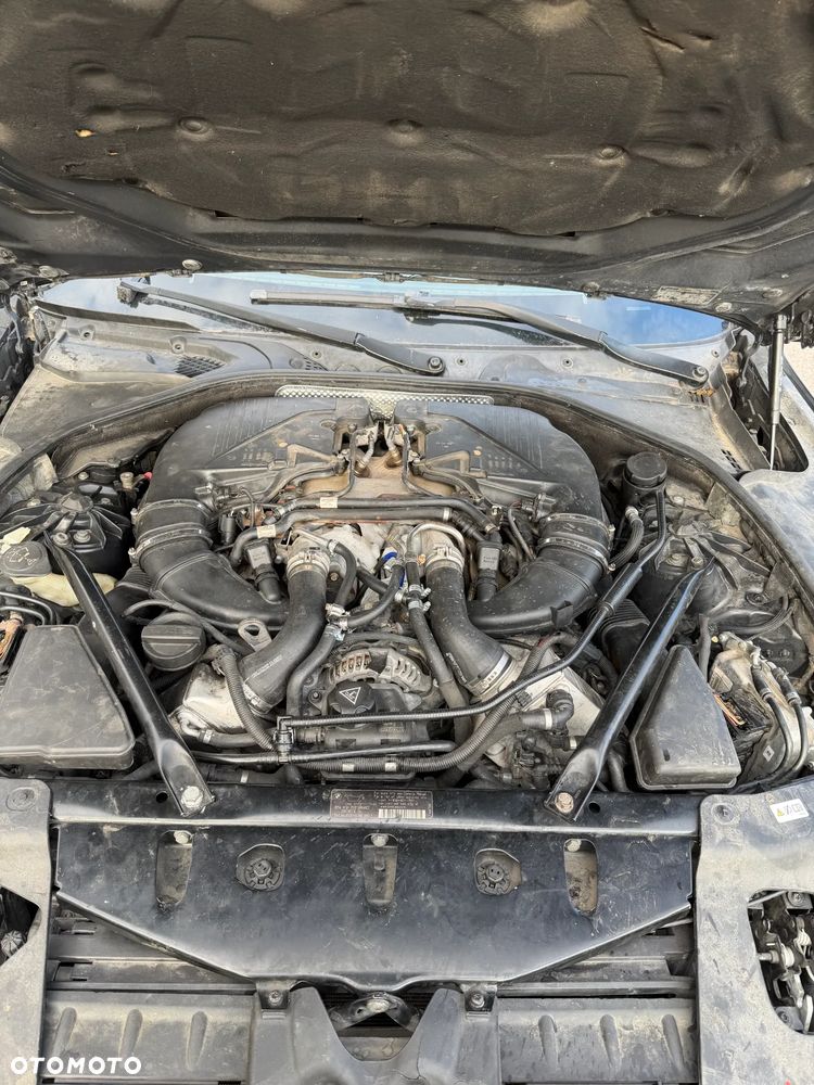 BMW Seria 6 650i - 33