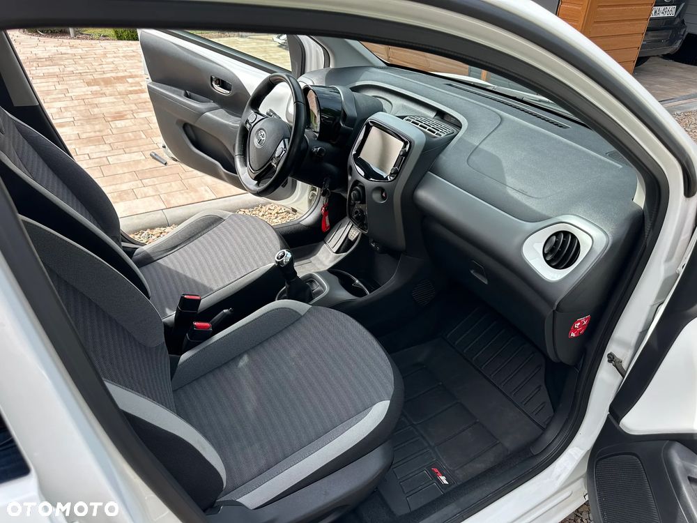 Toyota Aygo 1.0 VVT-i Color Edition - 10