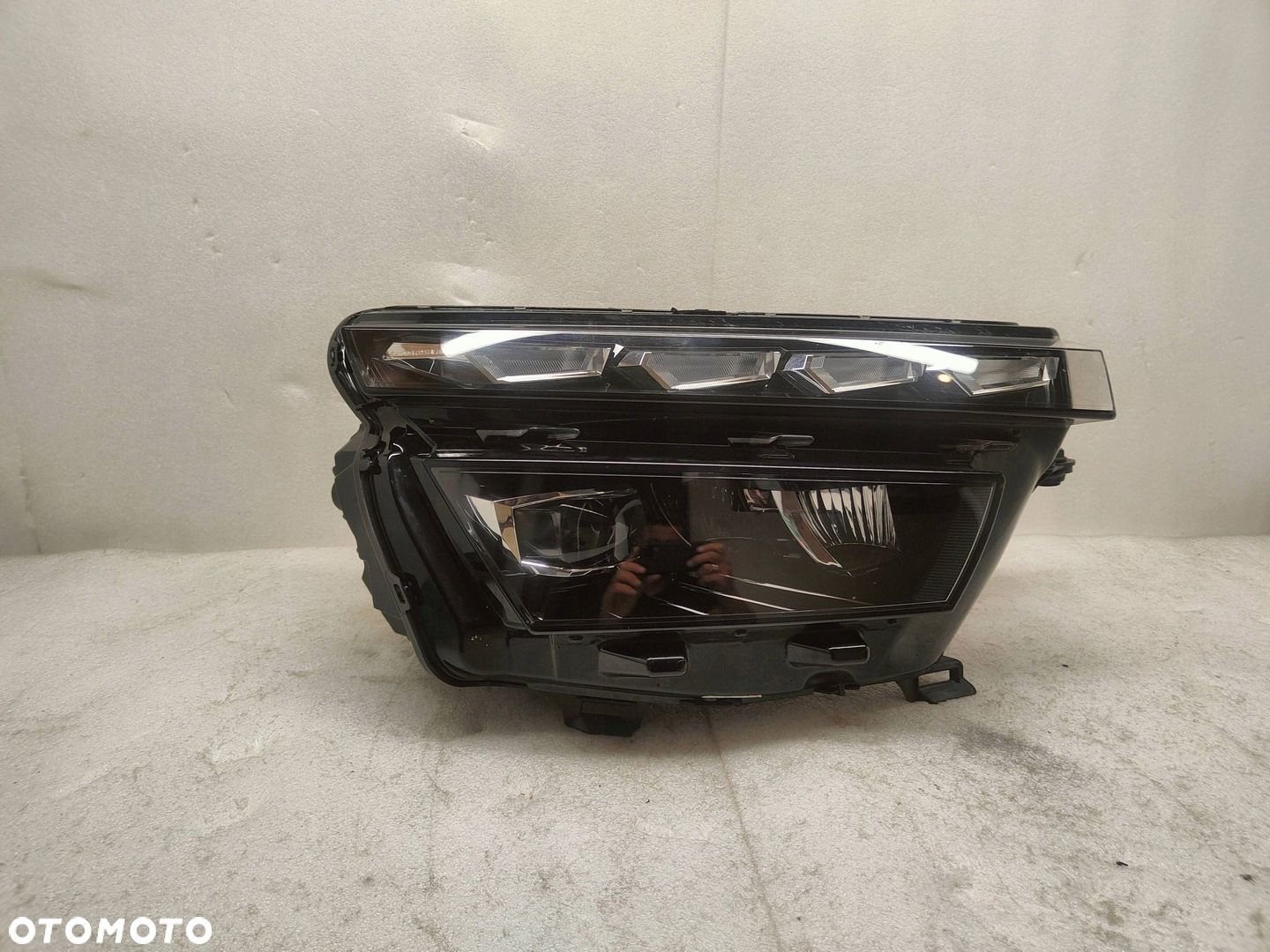 Skoda Kamiq FULL LED PRZÓ STRONA PRAWA 658941016D - 1