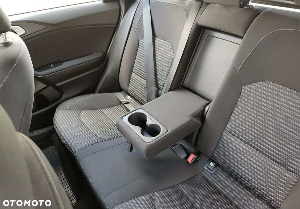 Kia Ceed - 6
