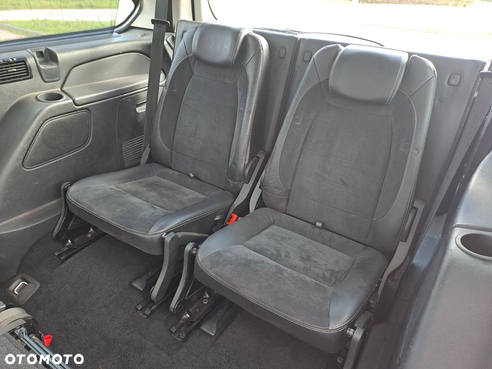 Ford Galaxy 2.0 EcoBoost Titanium - 17