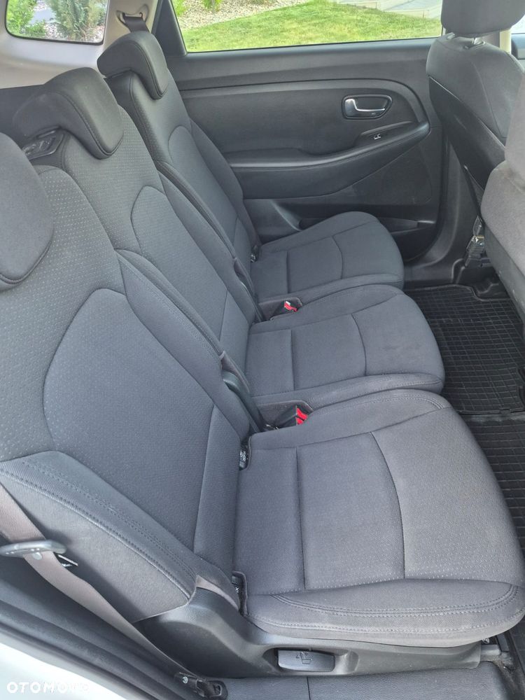 Kia Carens 1.6 GDI M EU6 - 14