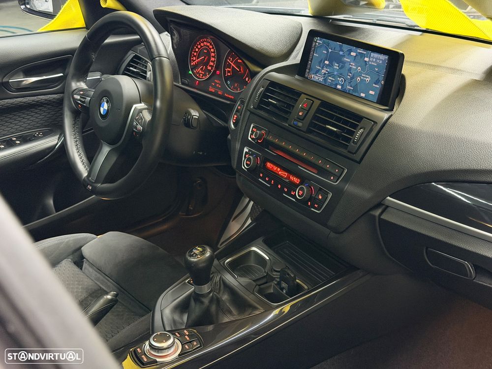 BMW 118 d Pack M - 27