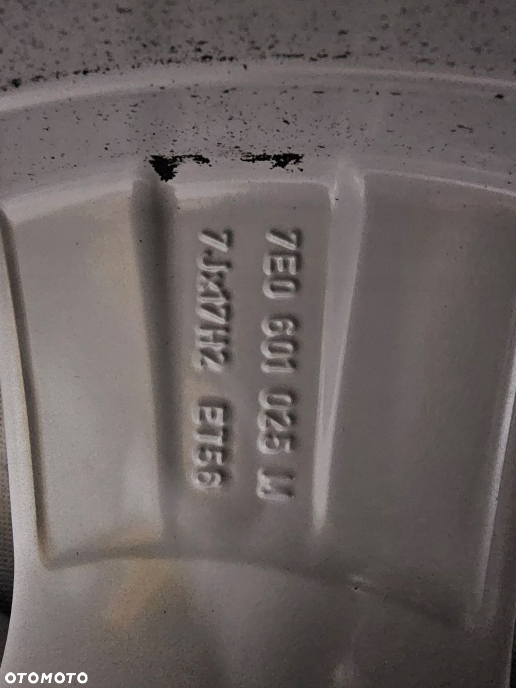 Felga VW T5 T6 7x17 ET56 7E0601025M - 6