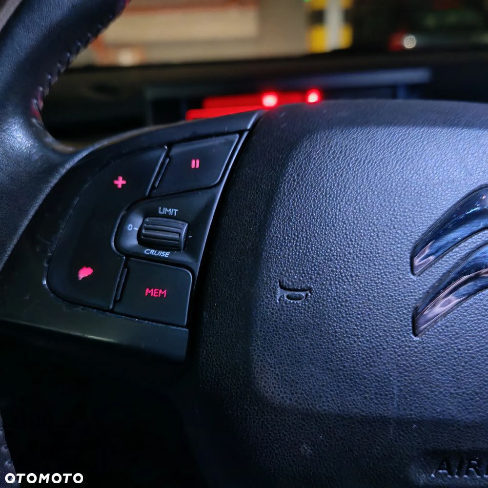 Citroën C4 Cactus 1.2 PureTech Shine Edition - 27