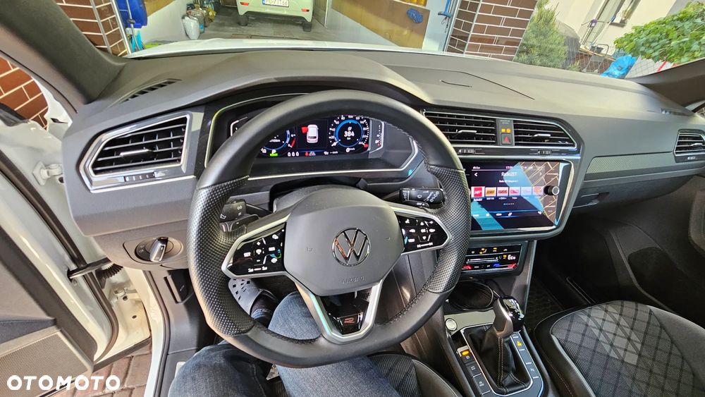 Volkswagen Tiguan - 12