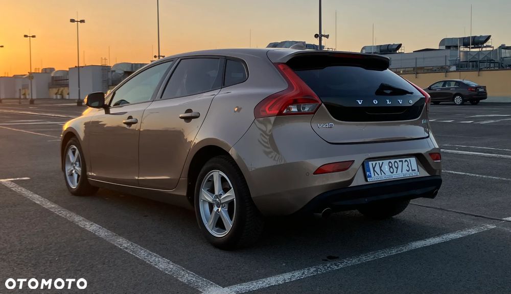 Volvo V40 - 1