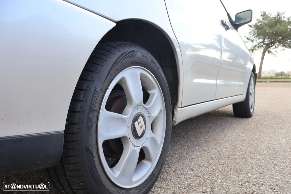 SEAT Cordoba 1.4 16V SXE - 9