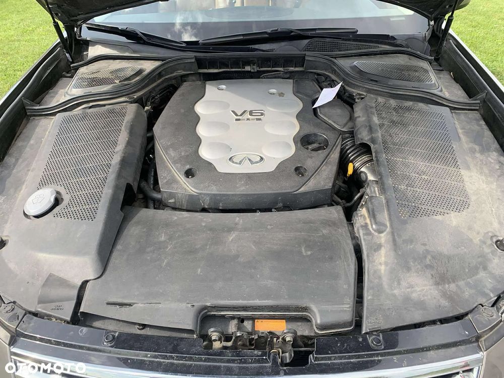 Infiniti M - 13
