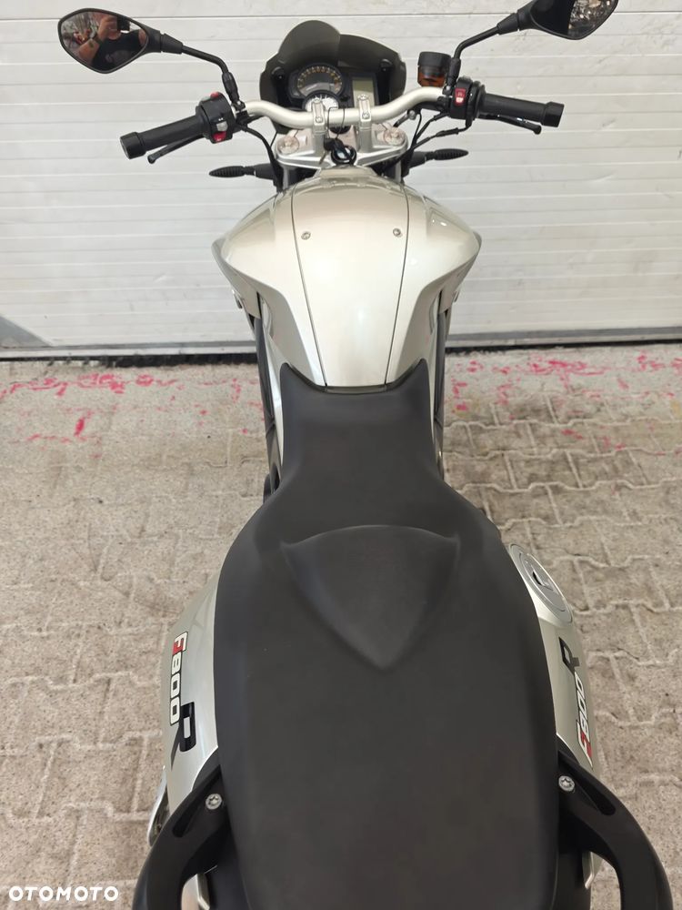 BMW F - 29